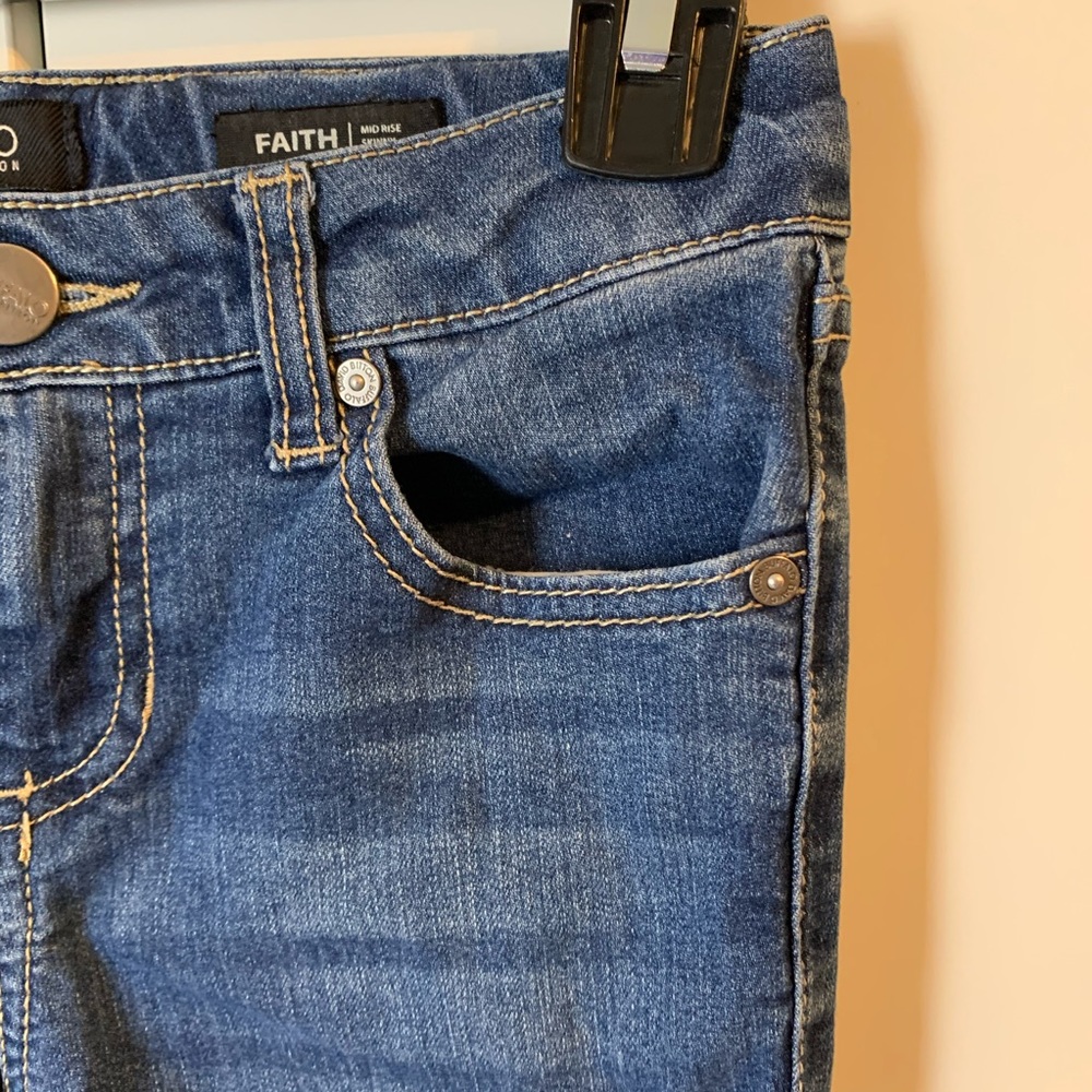 Girl’s Buffalo David Bitton Faith Skinny Jeans - Picture 9 of 16